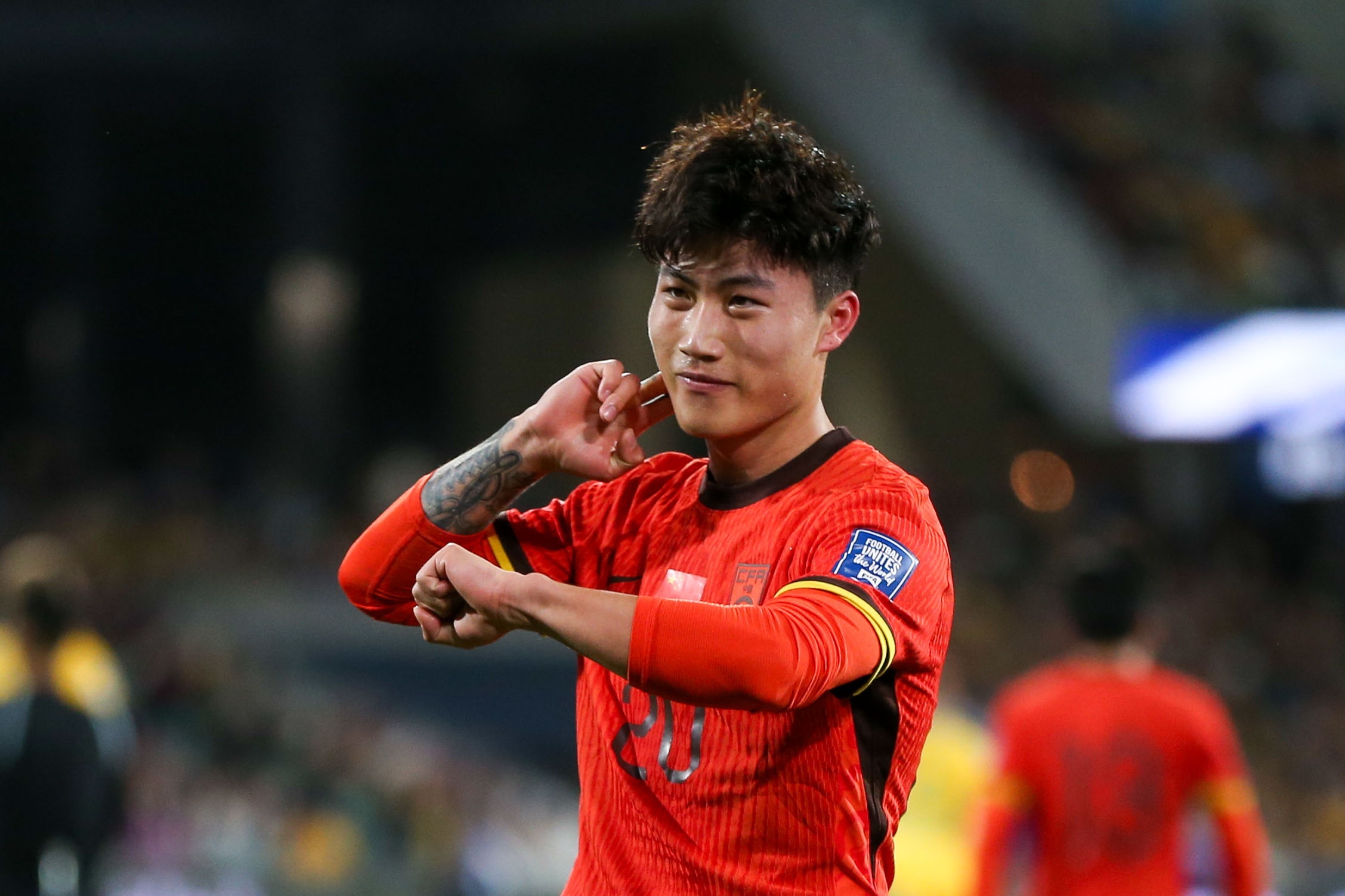 ?凌晨2:15的國(guó)足比賽，你選擇熬夜，還是一覺醒來看集錦？